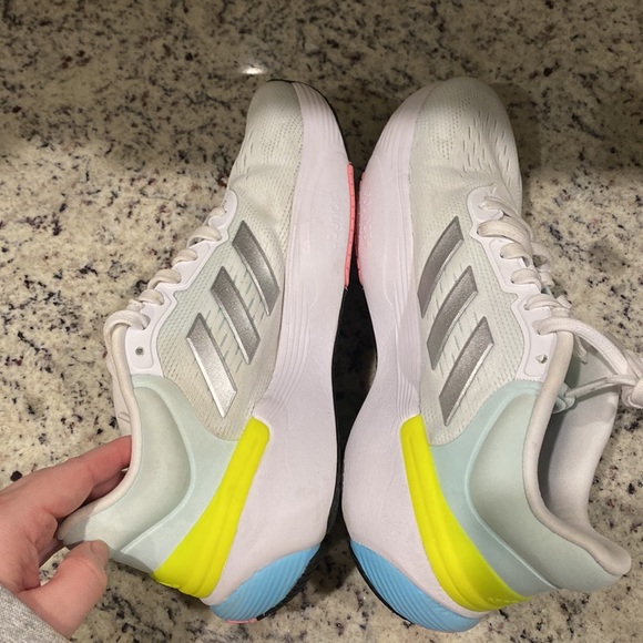 Adidas Shoes - Picture 4 of 6